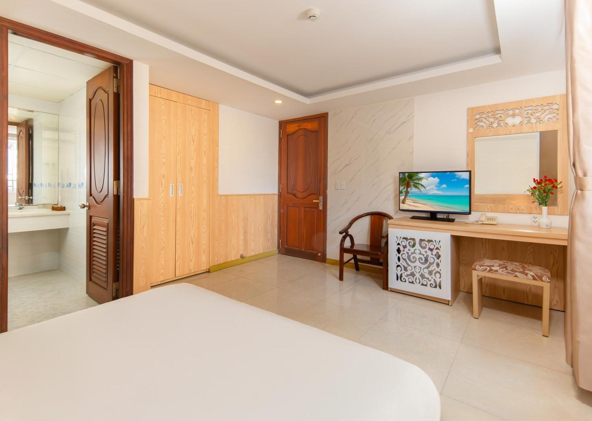 Nang Vang Hotel Nha Trang Exterior photo