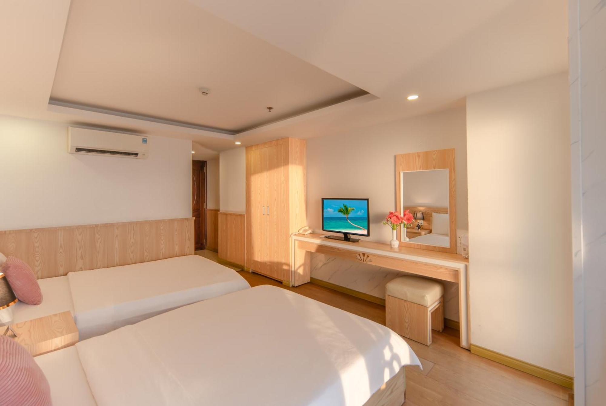 Nang Vang Hotel Nha Trang Exterior photo