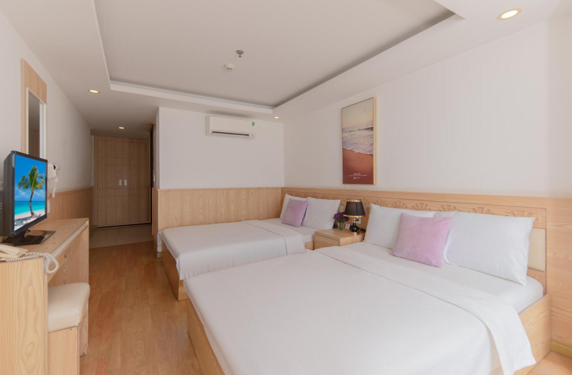 Nang Vang Hotel Nha Trang Exterior photo