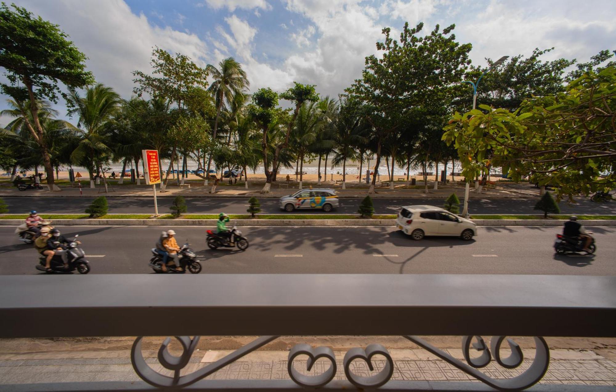 Nang Vang Hotel Nha Trang Exterior photo